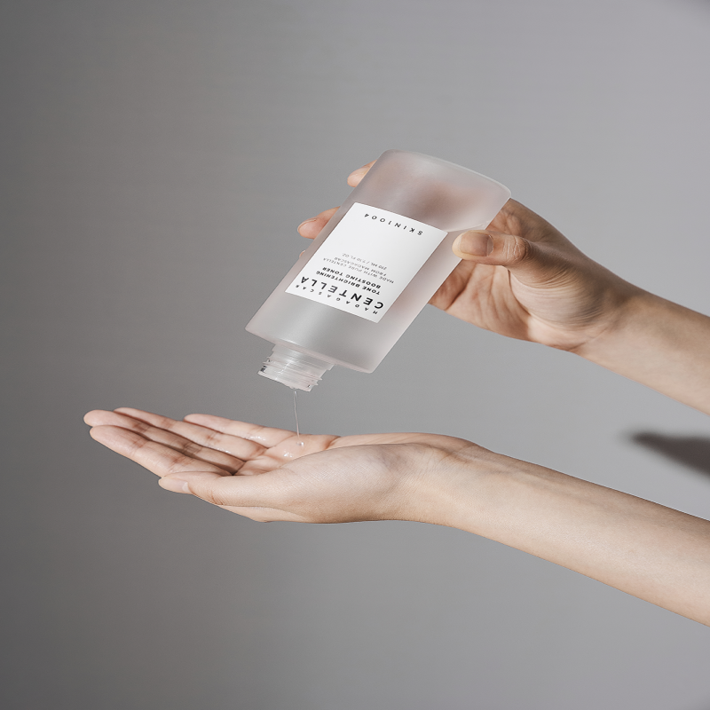 سكين 1004 – تونر لتفتيح البشرة بخلاصة السنتيلا 210 مل - الصورة 2